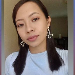 Meet your Posher, Estefania